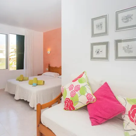 Апартаменты Cala En Forcat 36 Кала-эн-Бланес